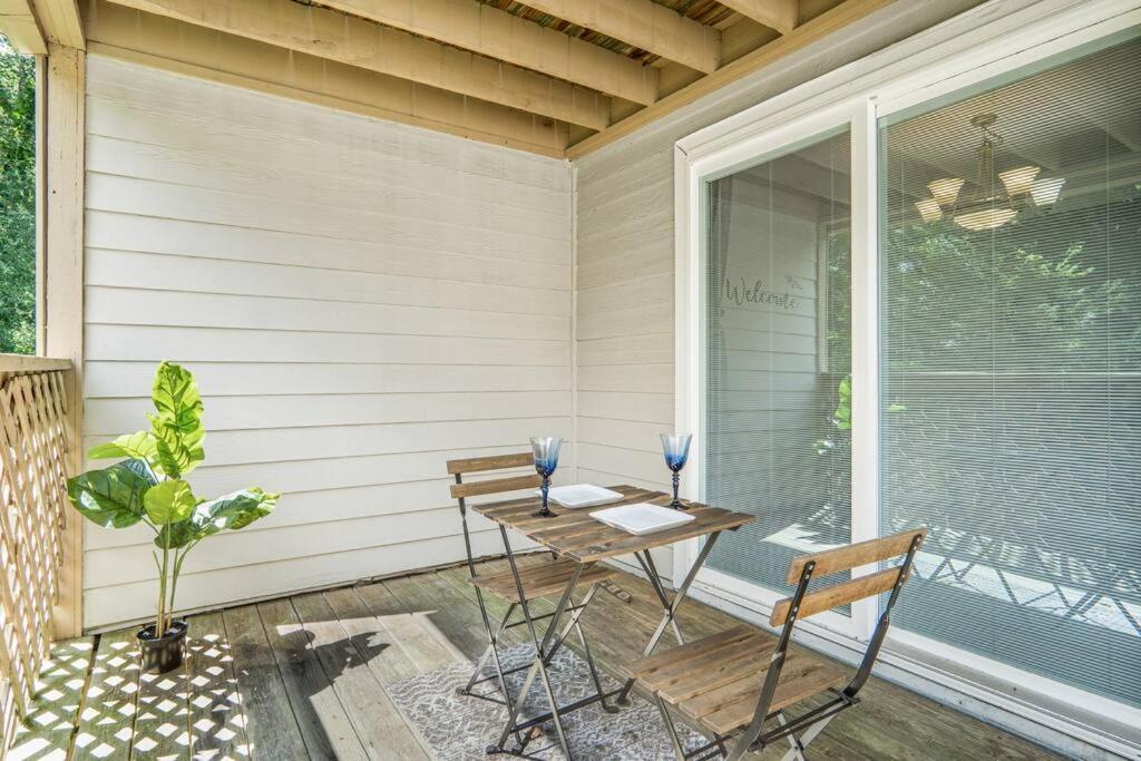 Peacefull Getaway 20 Mins From Airport Vila Charlotte Exterior foto